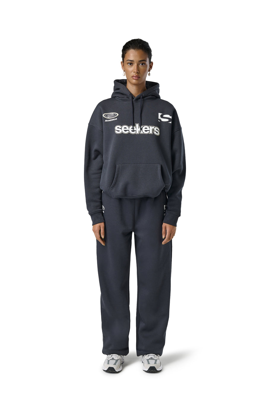 Seekers Motif Hoodie in Skipper
