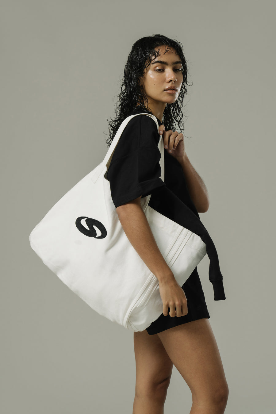Series Oversized Tote