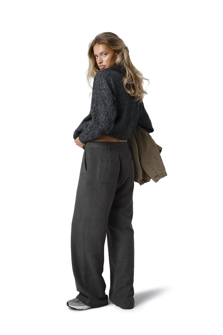 Kennedy Straight Leg Trouser in Ash