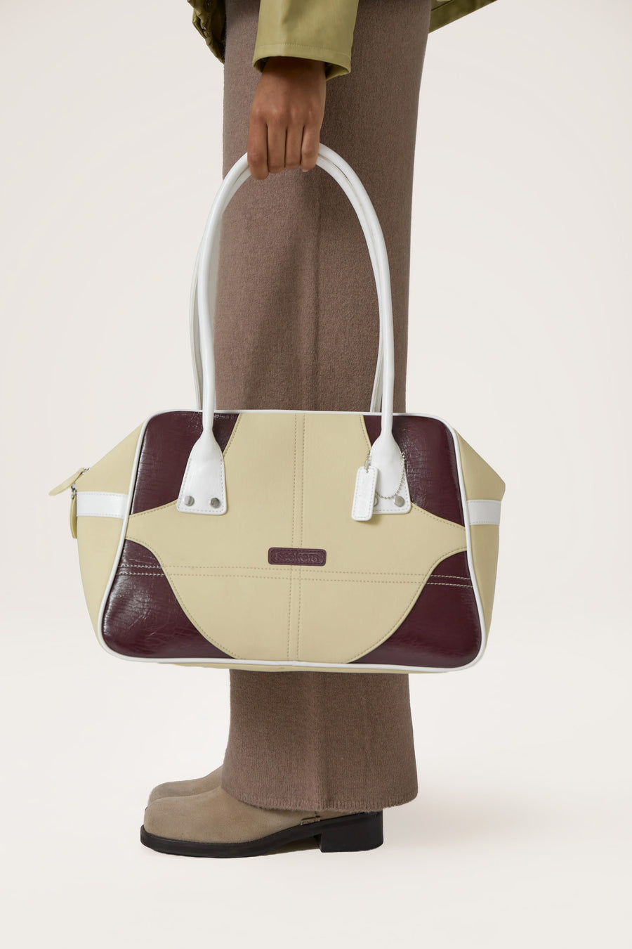 Kitty Shoulder Bowling Bag in Multi Apple