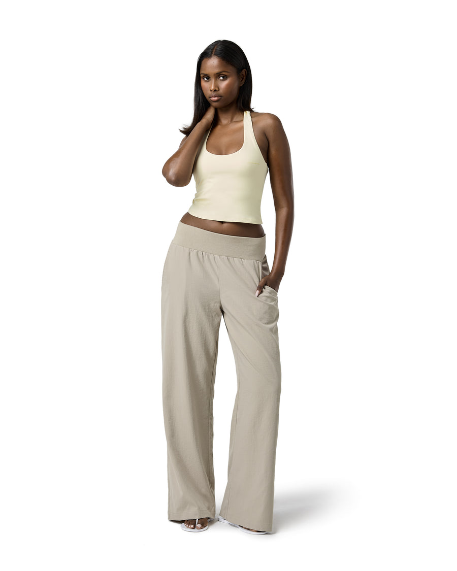 Sway Lightweight Pant in Sand