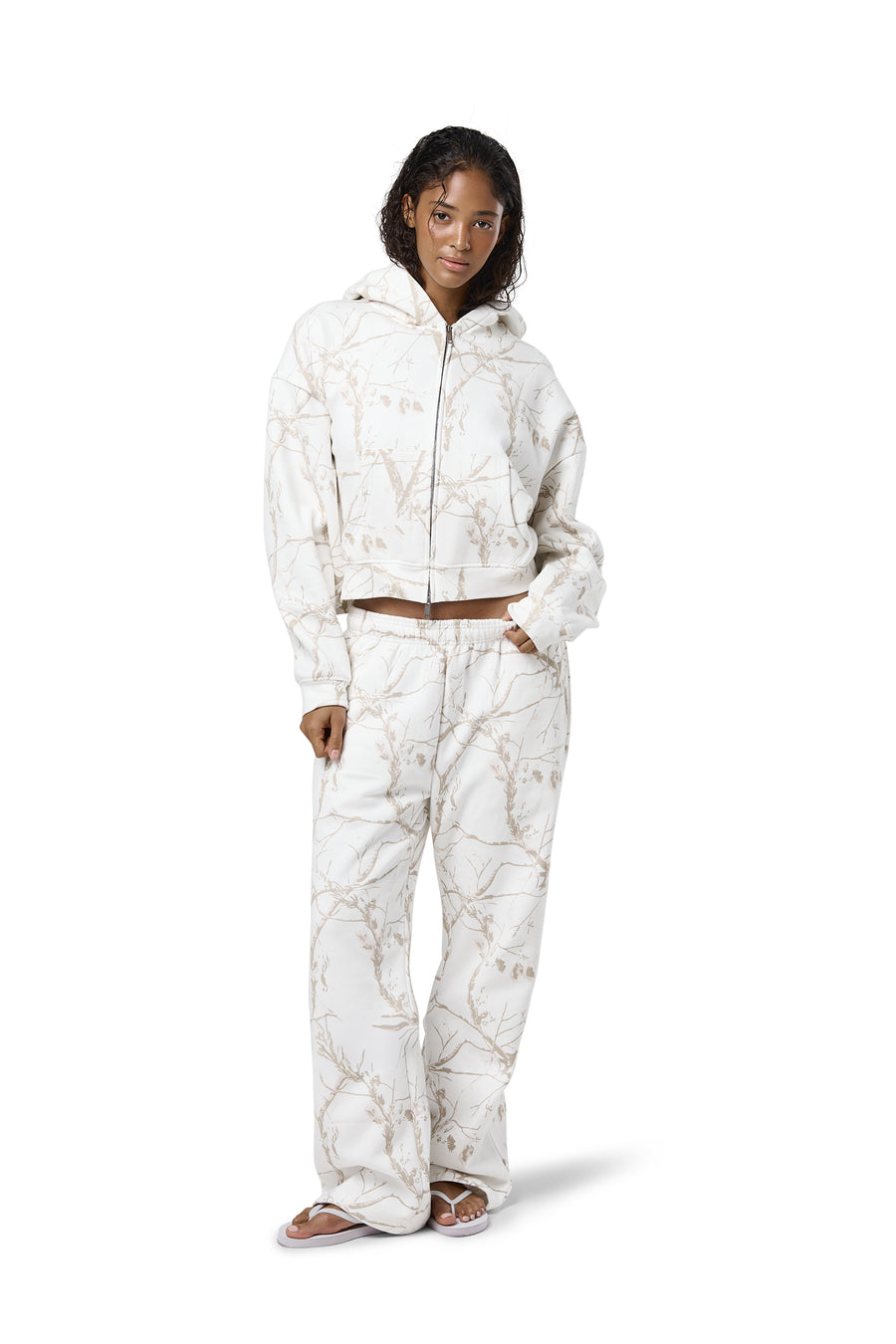 Twiggy Straight Leg Sweatpants in Milk