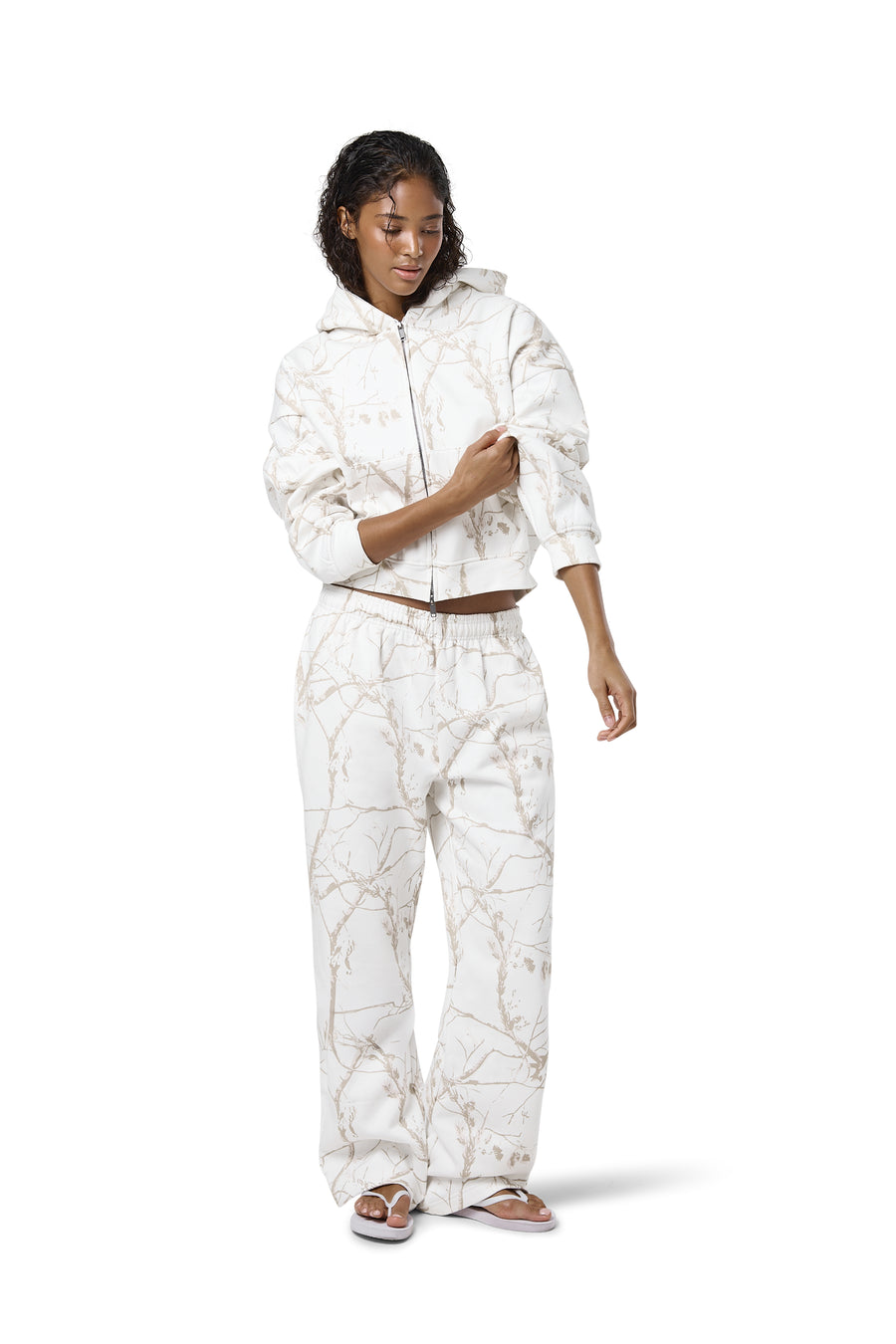 Twiggy Straight Leg Sweatpants in Milk