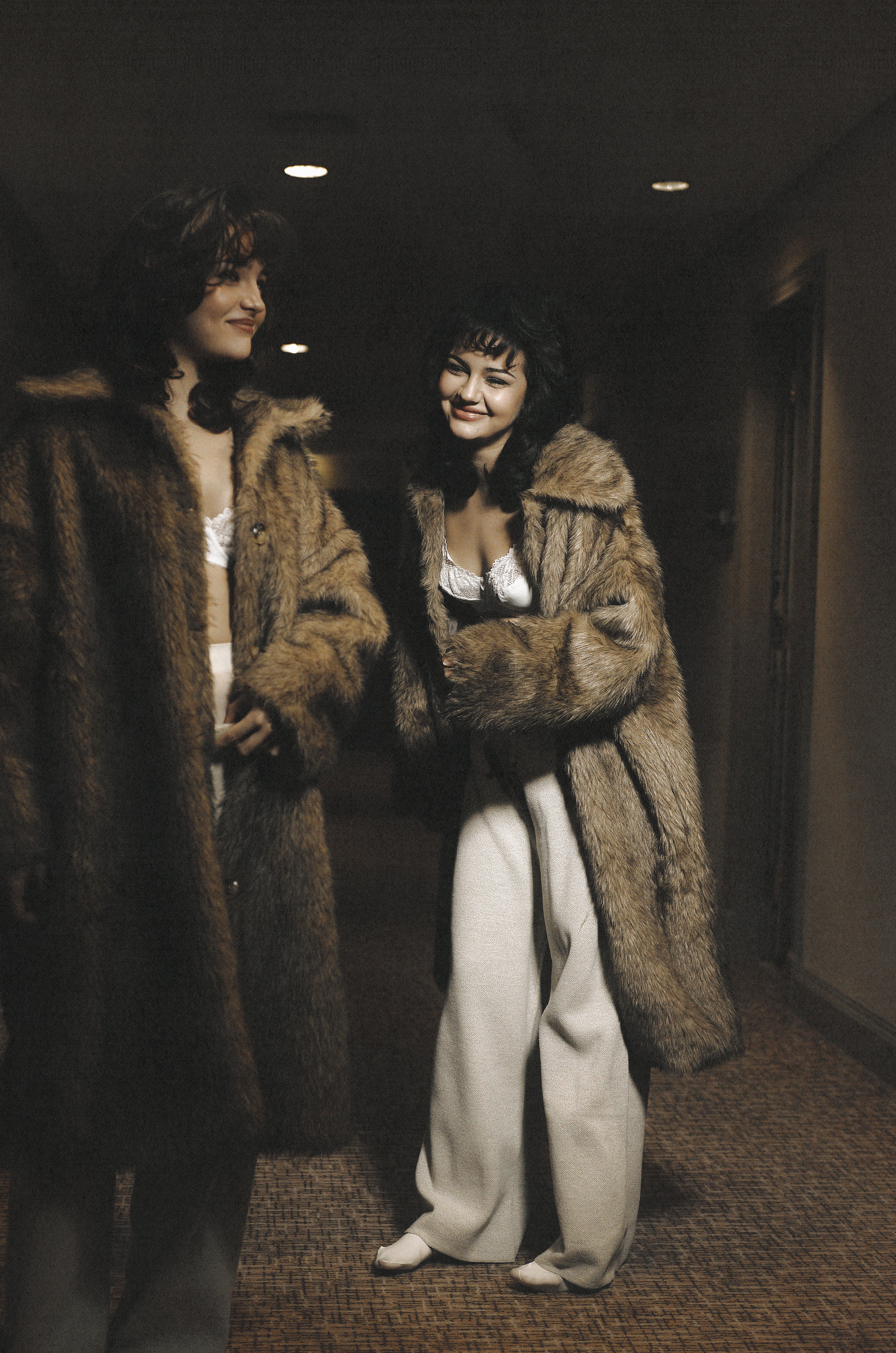 Donnie Faux Fur Longline Coat – SistersandSeekers