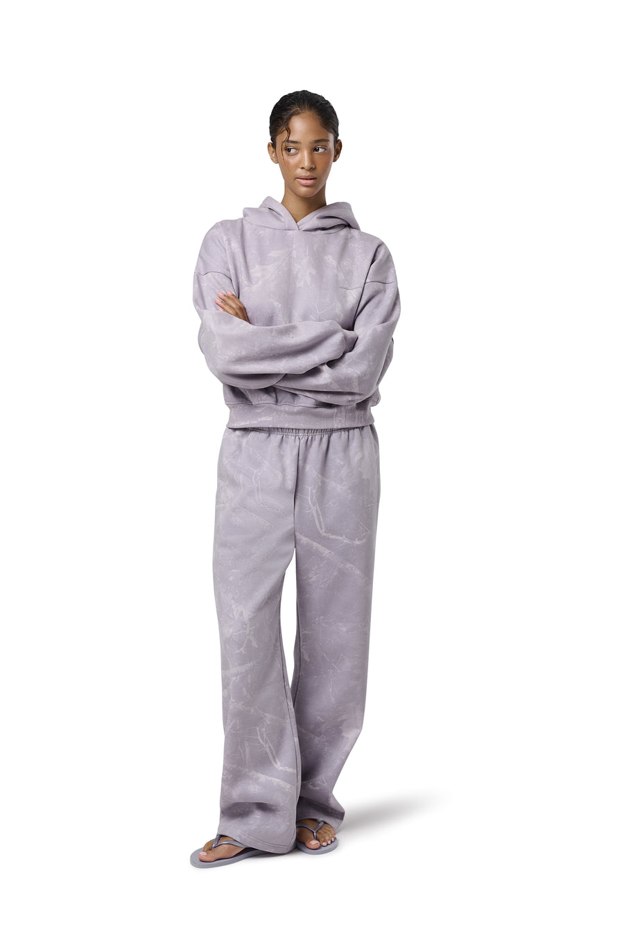 Twiggy Straight Leg Sweatpants in Lilac