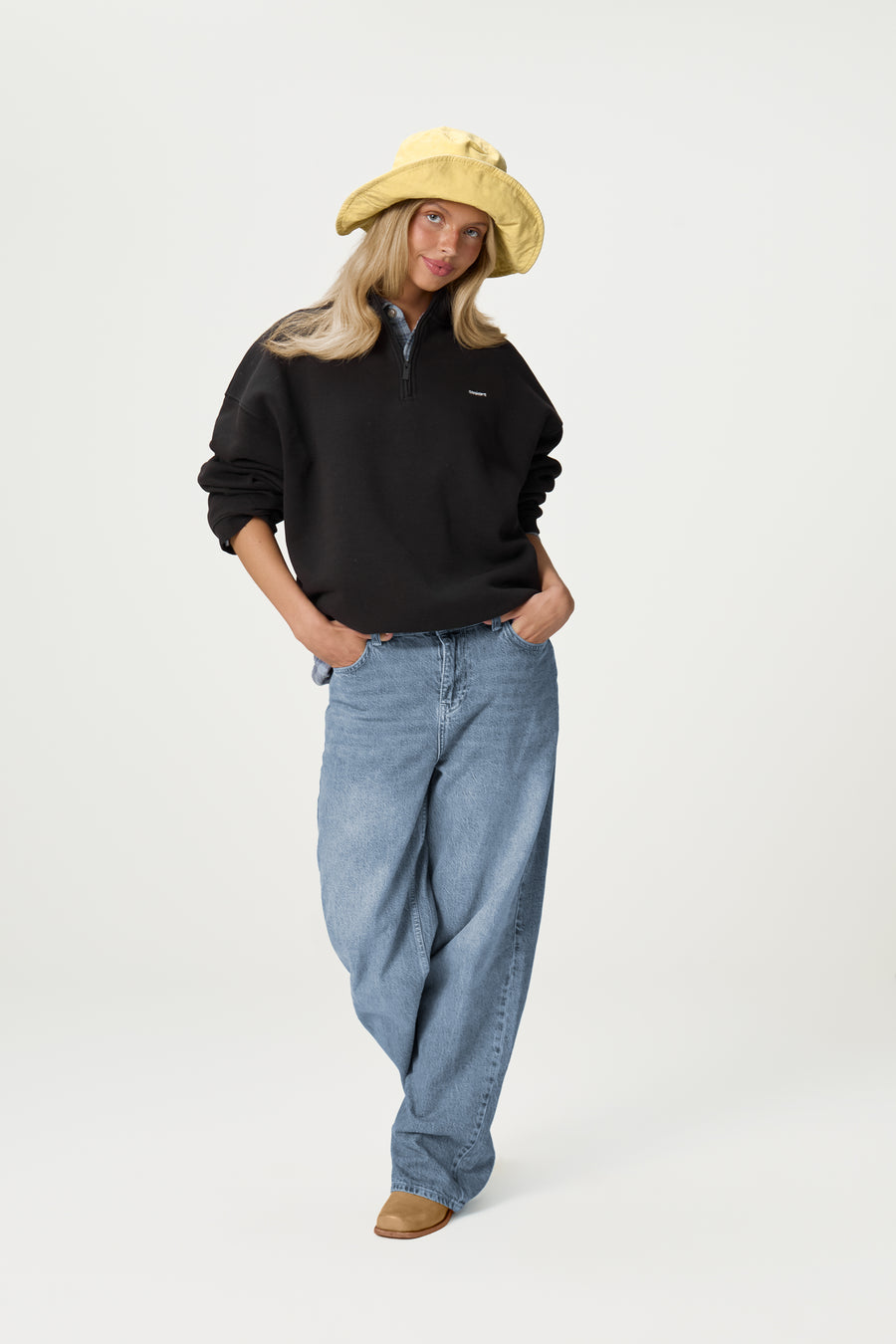 Carolyn Zip Pullover in Black