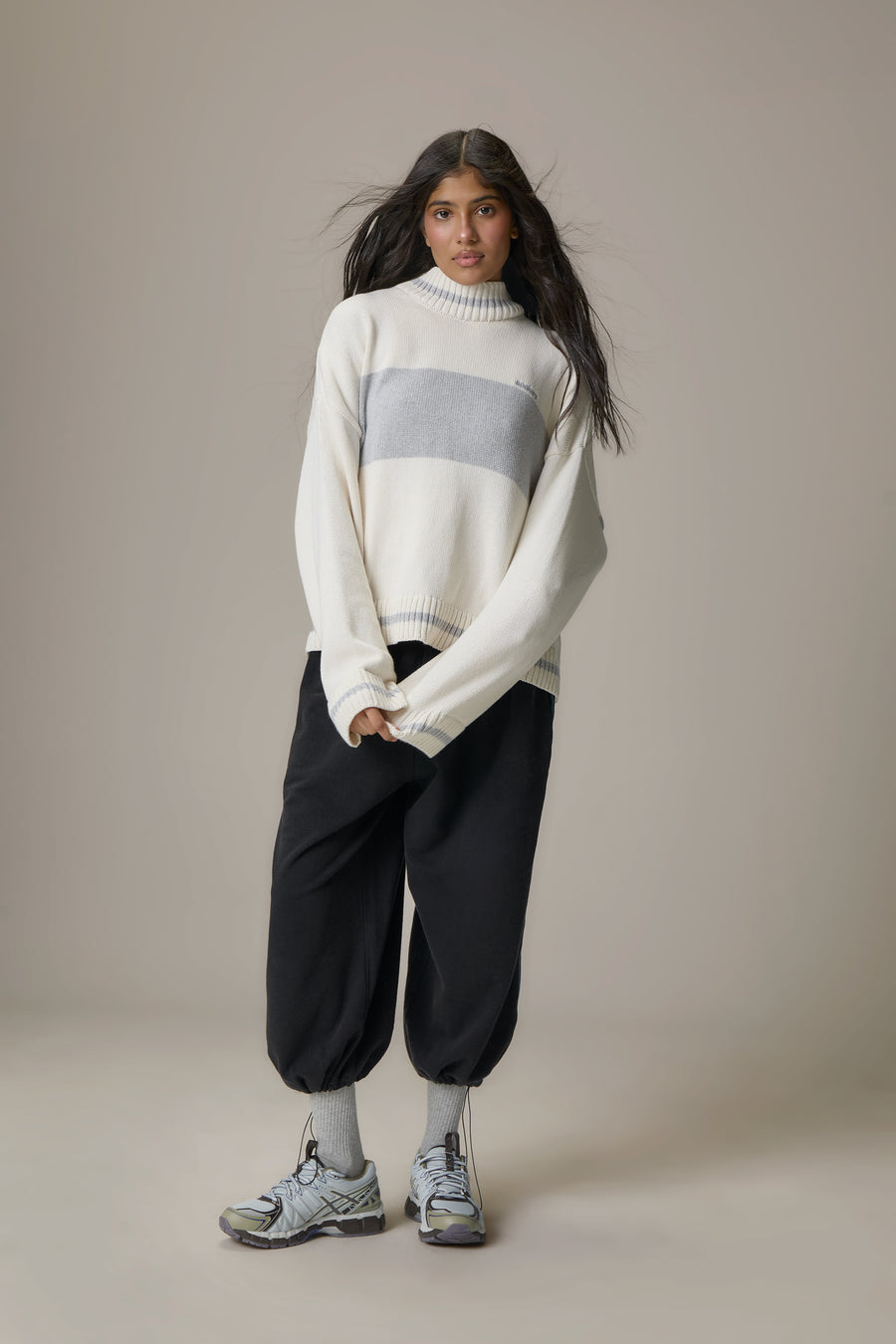 Bebe Roll Neck in Off White