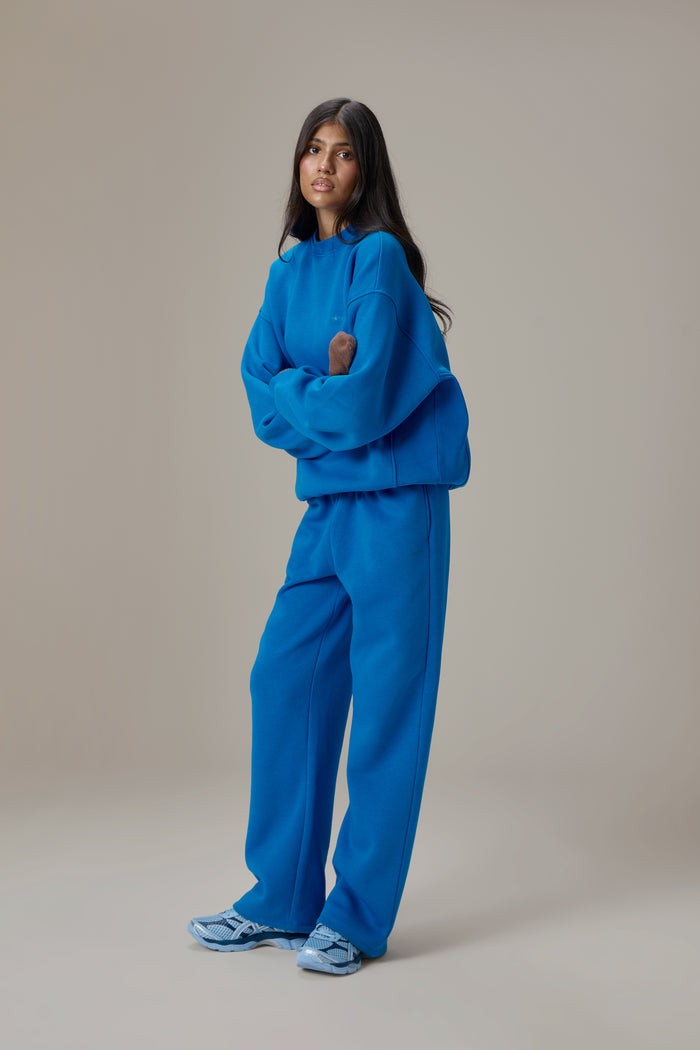 Seekers Classic Sweatshirt in Bluebird