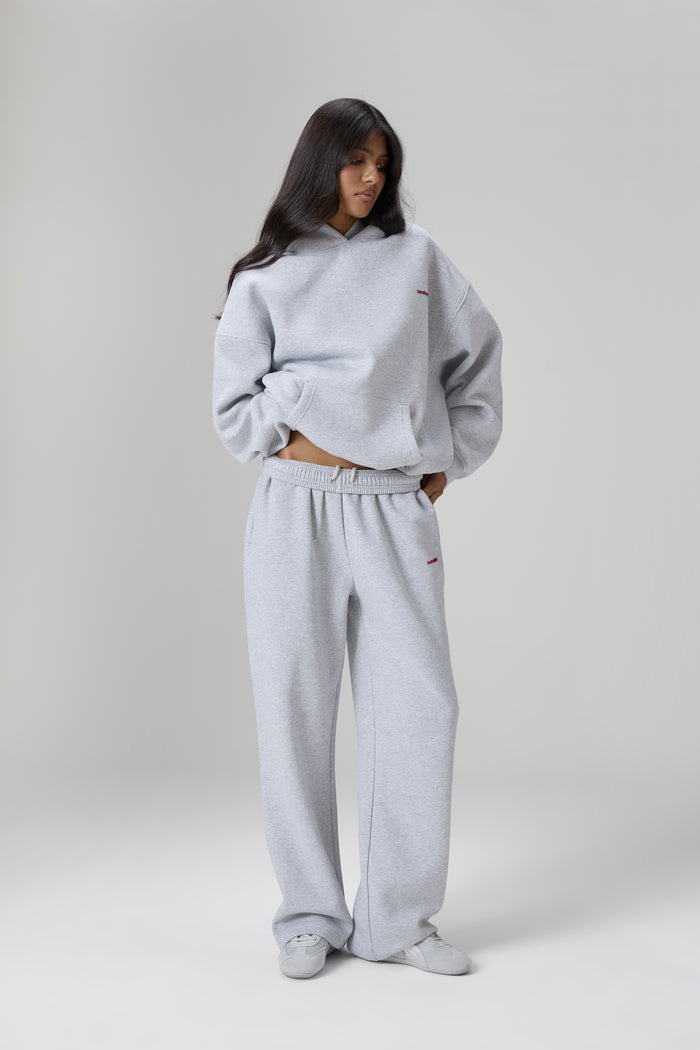 Model is 5'9" and wears a size S.