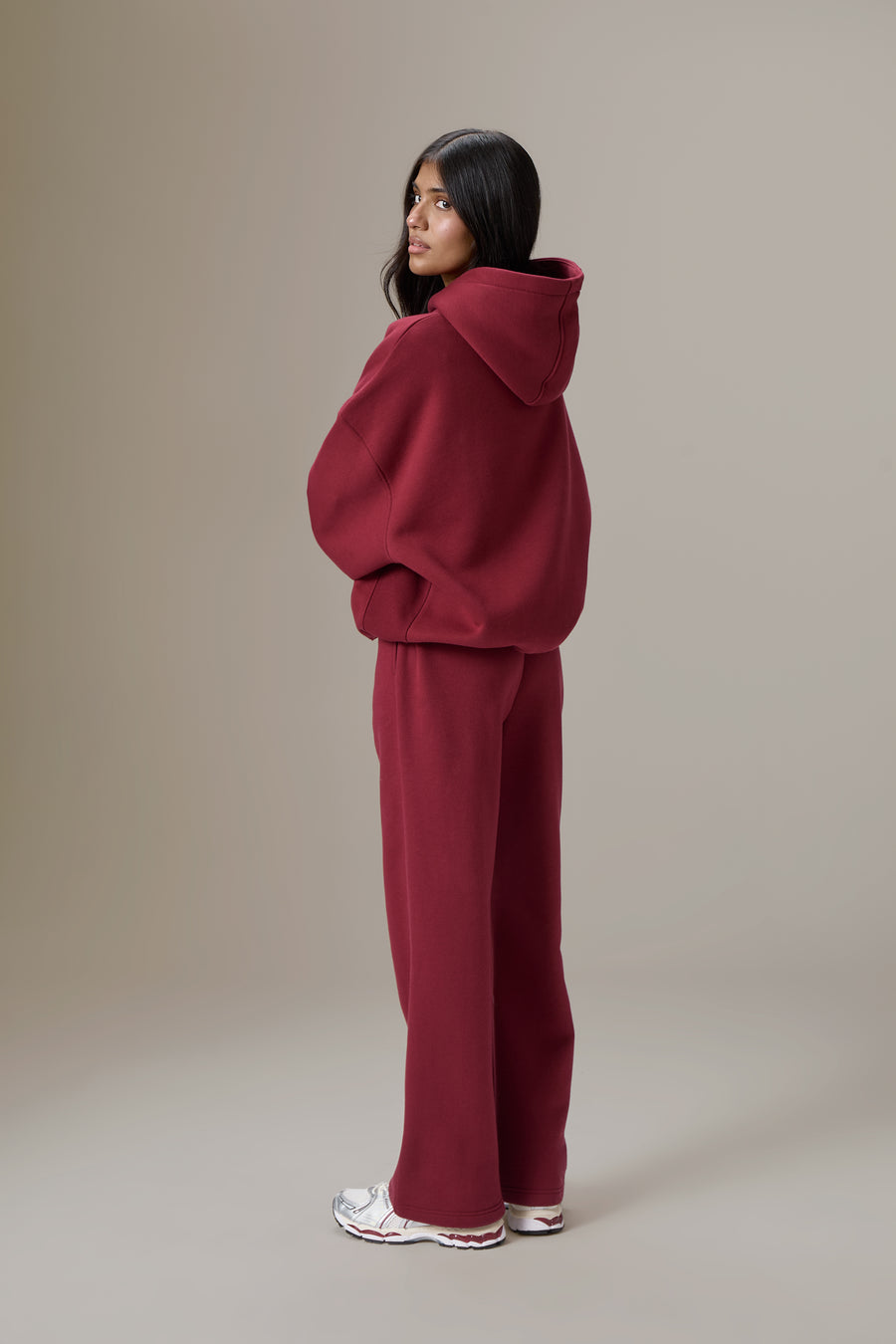 Seekers Classic Wide Leg Sweatpants in Burgundy