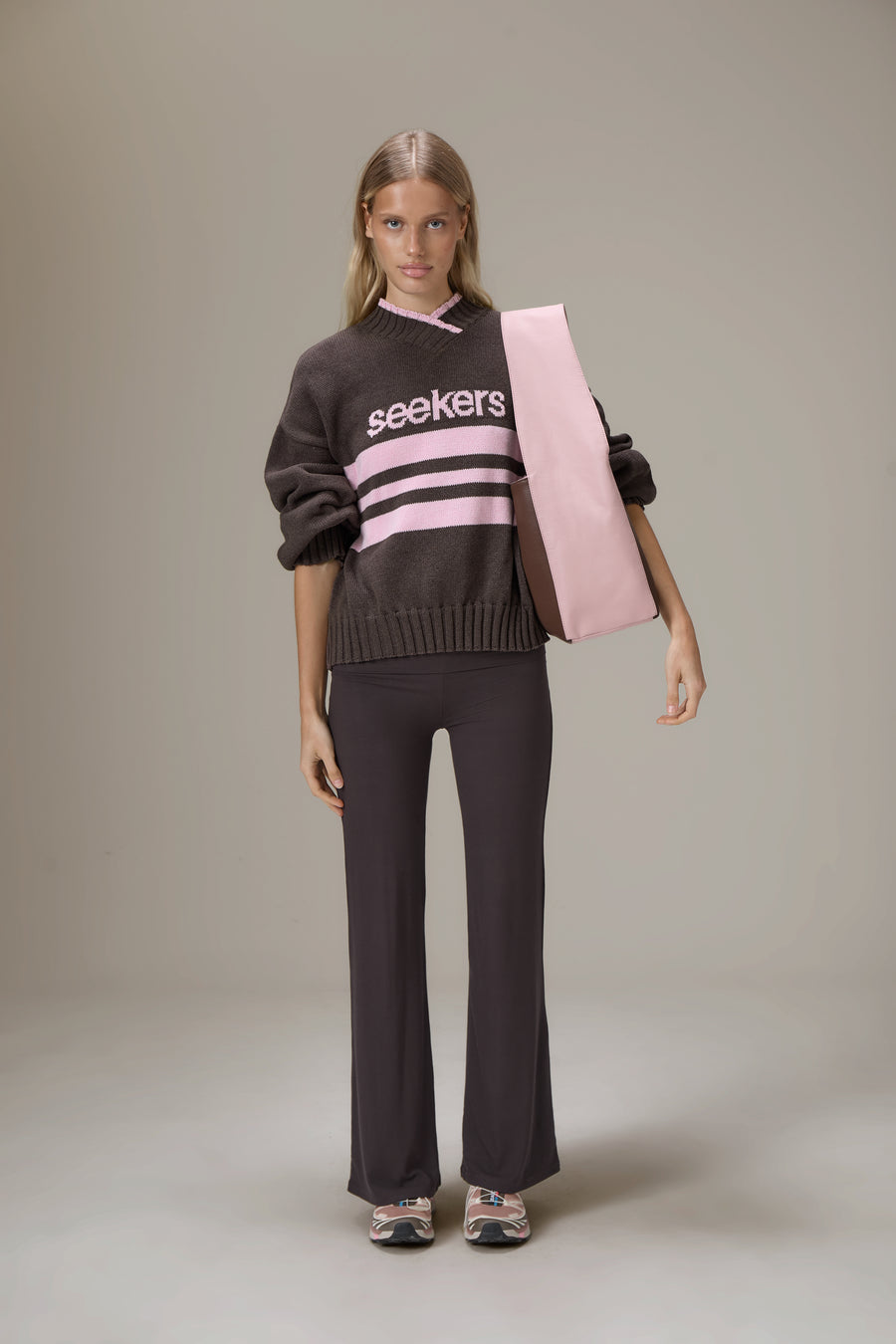 Brandy Slouchy Shoulder Bag in Contrast Pink