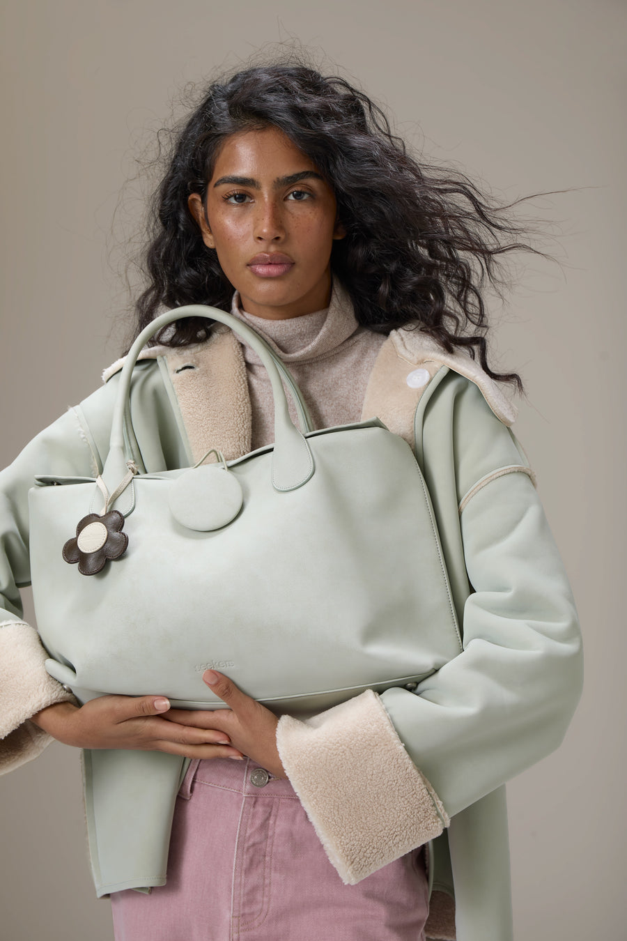 Tully Button Carryall Bag in Mint Foam