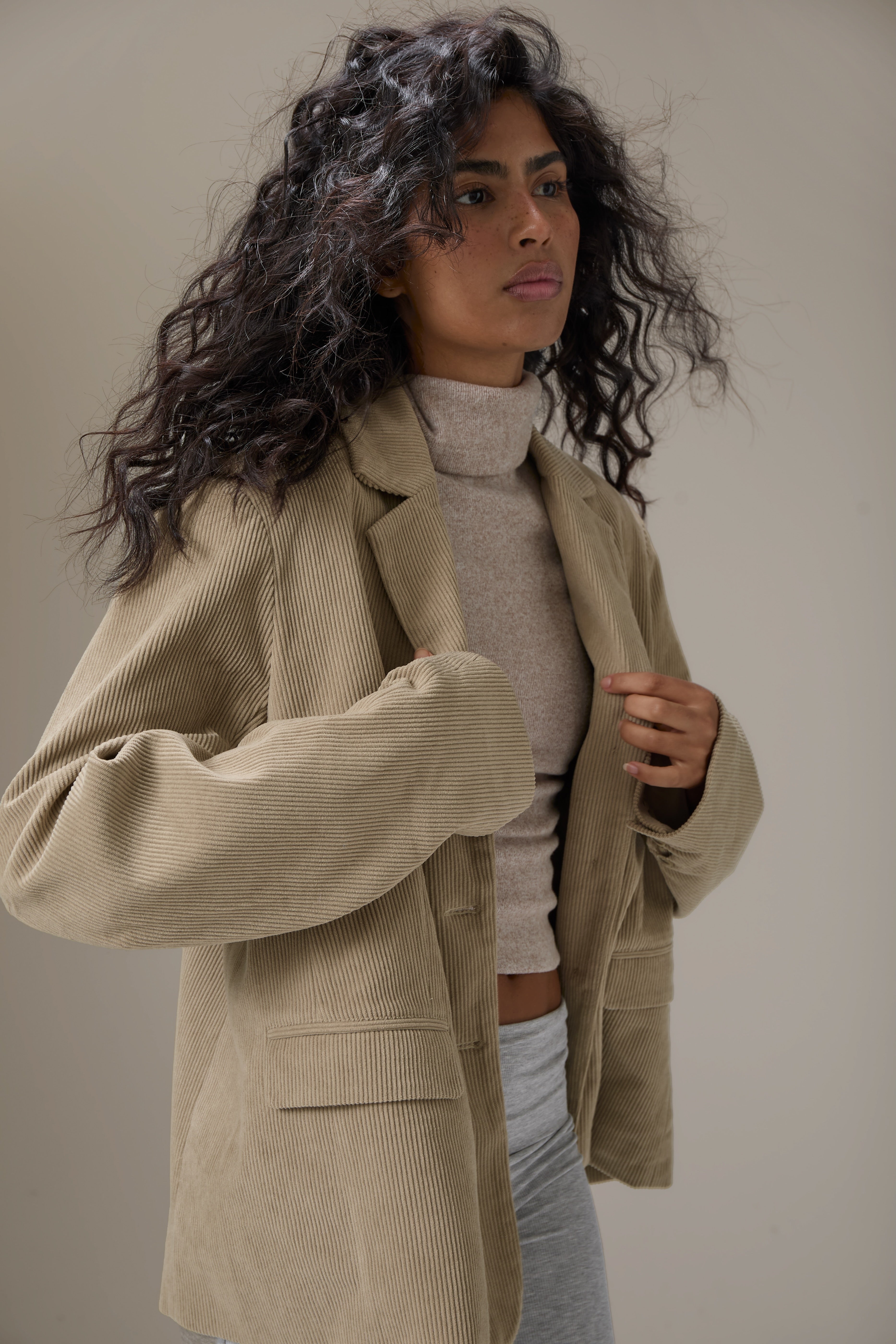 Malt Oversized Cord Blazer in Classic Beige