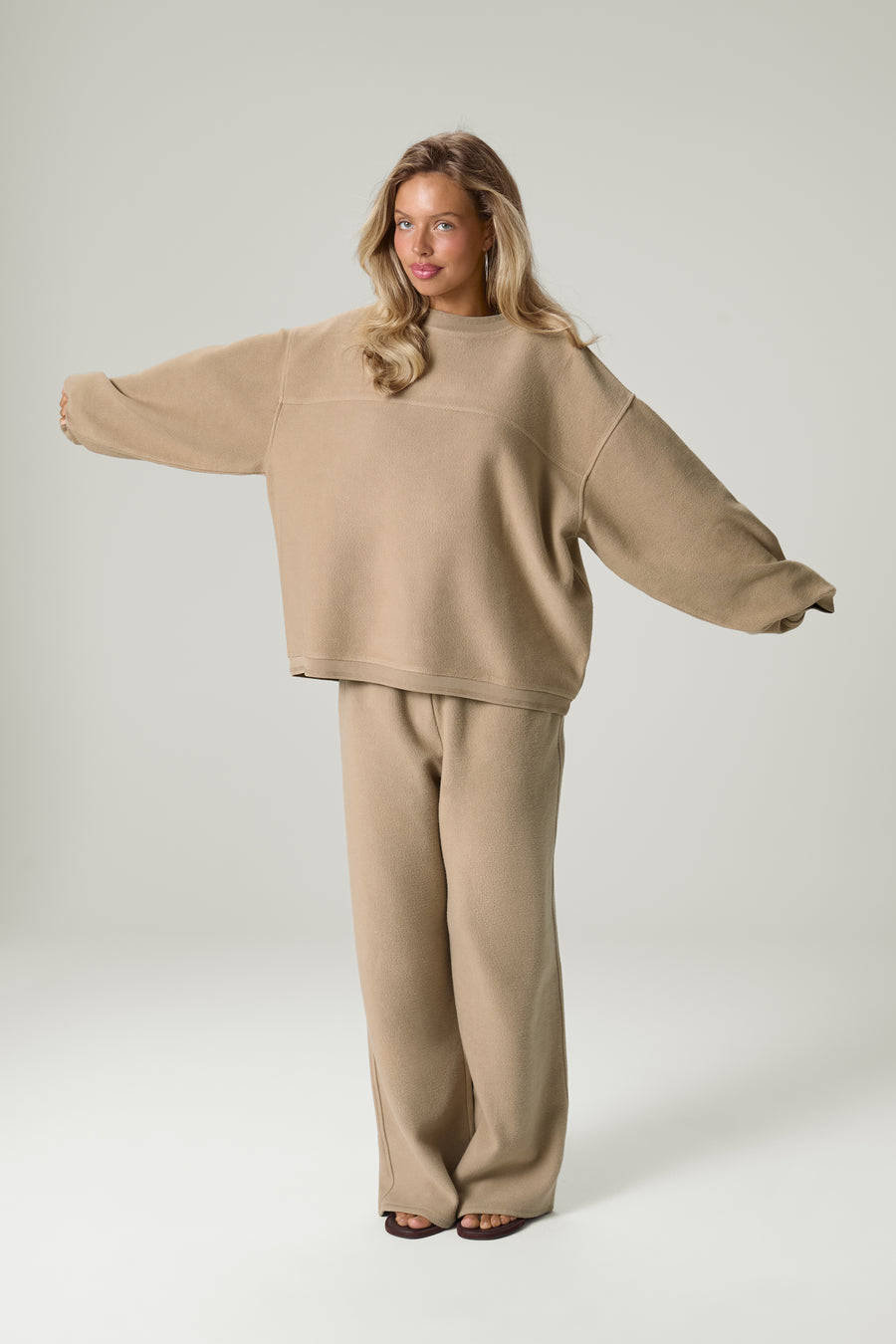 Seekie Brushed Sweatshirt in Beige