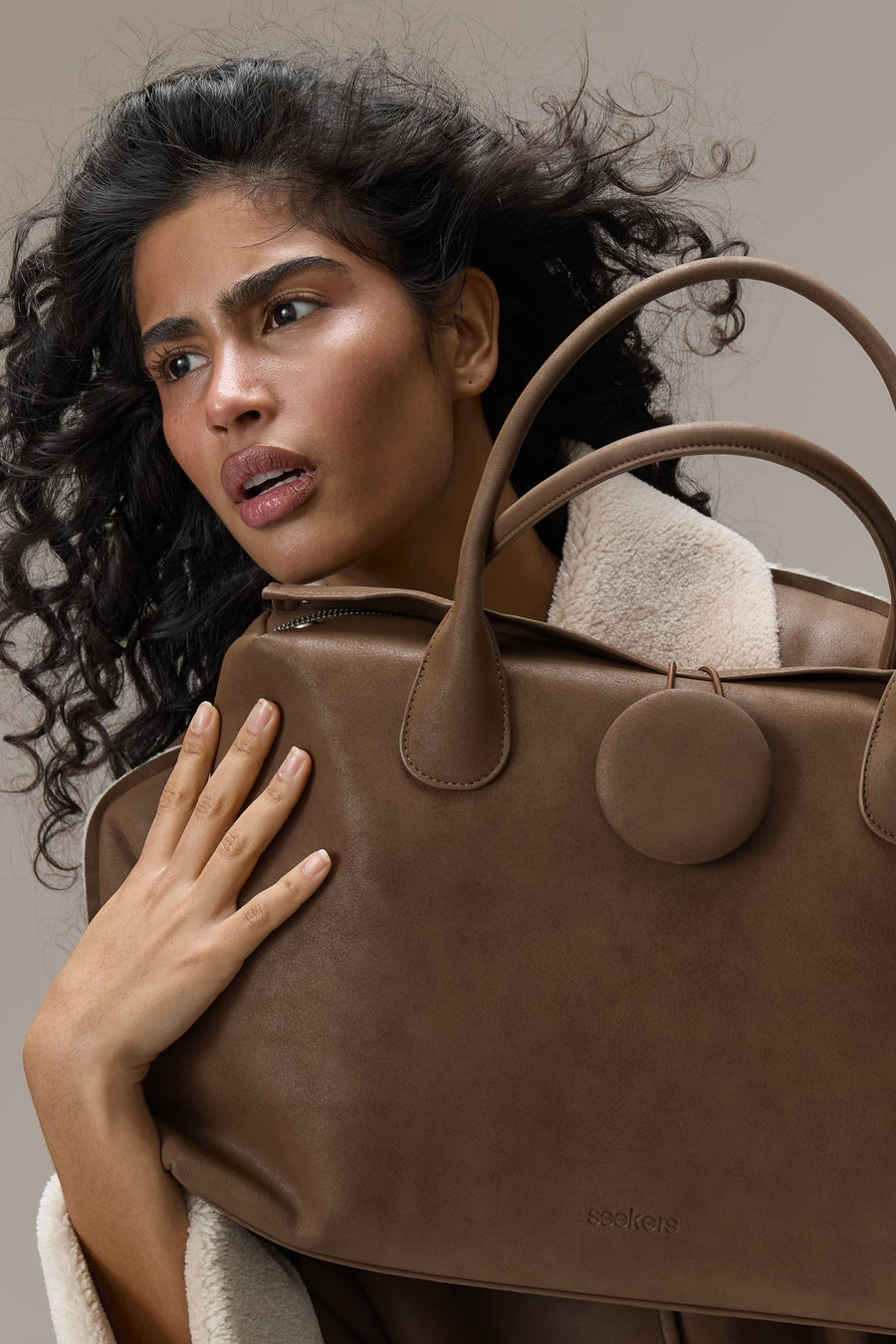 Tully Button Carryall Bag in Brown Bear