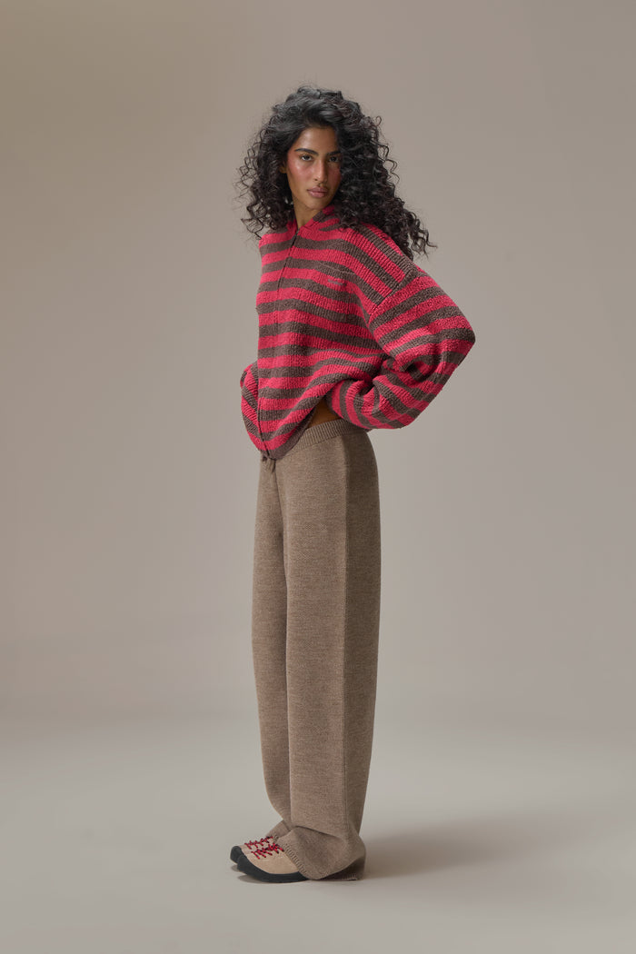 Model Info: Josey is 5’8” and wears a size S 