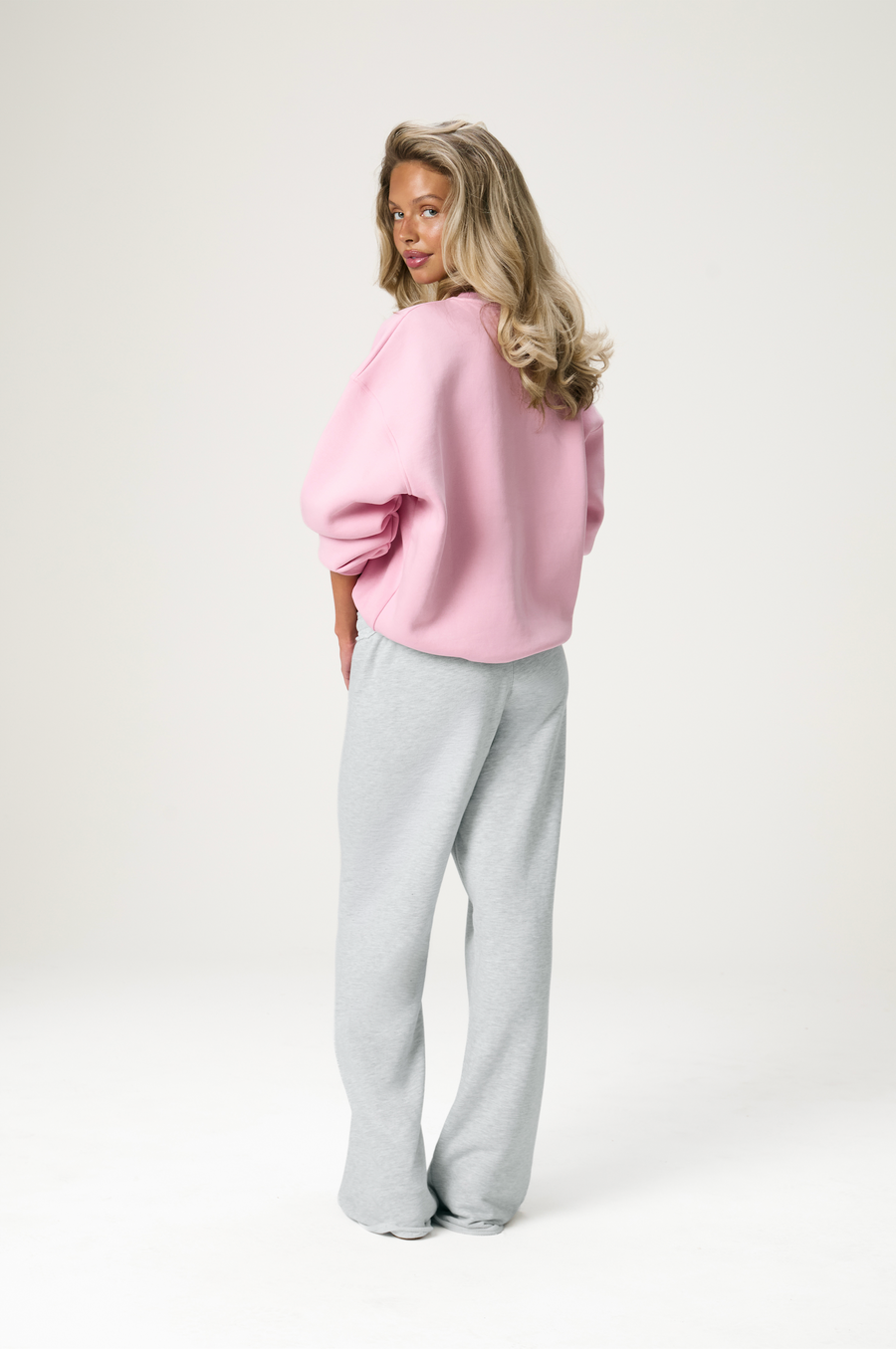 Seekers Classic Sweatshirt in Pink