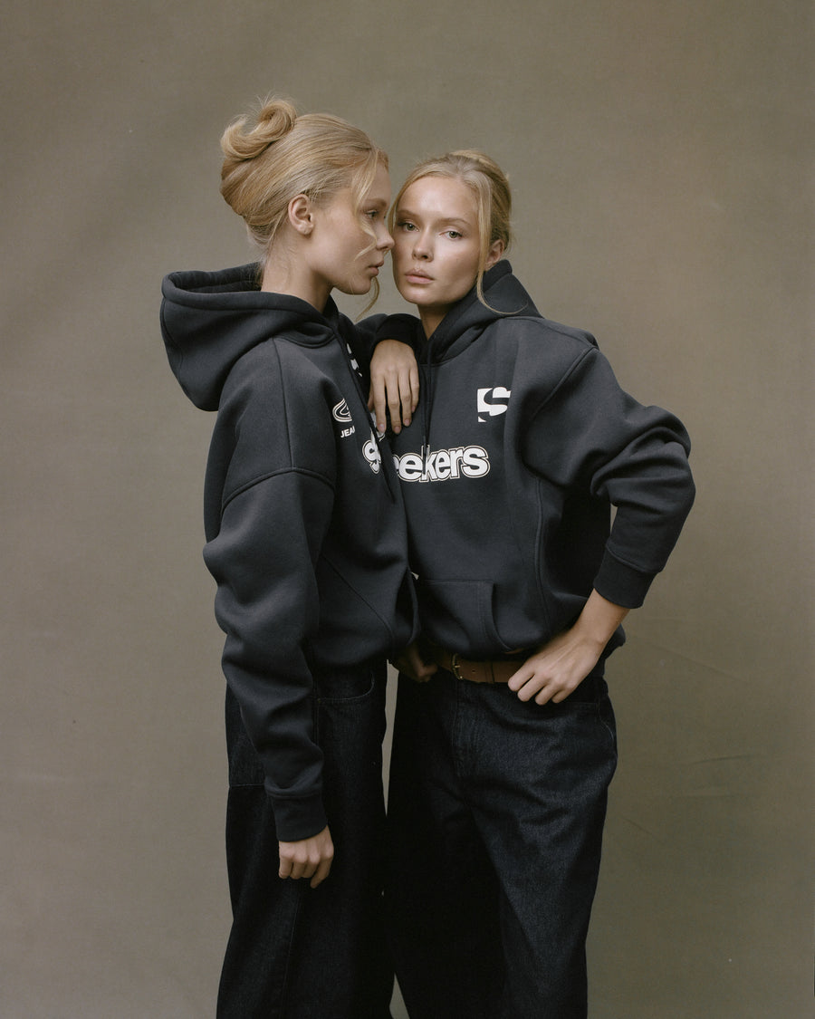 Seekers Motif Hoodie in Skipper