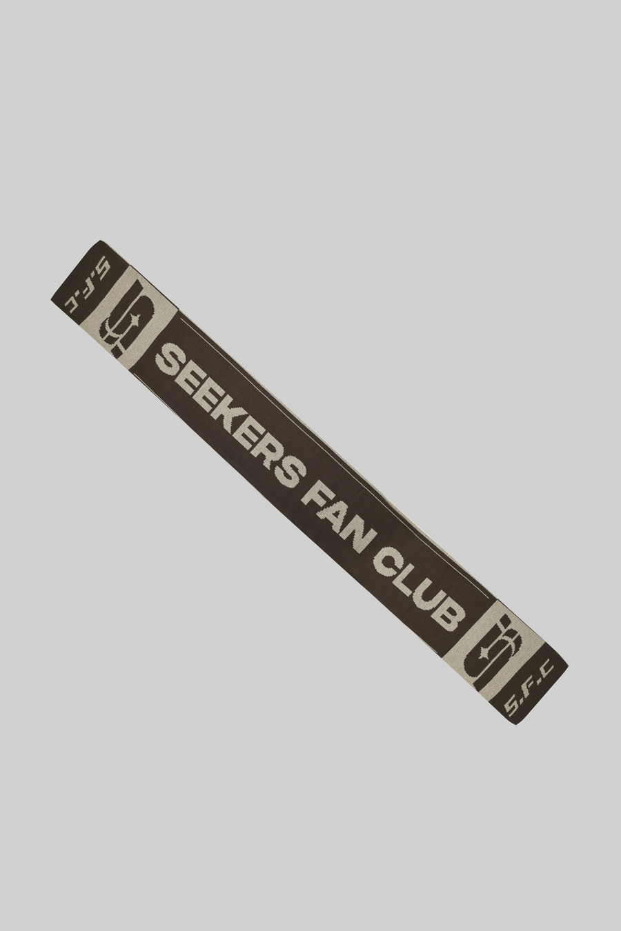 FANCLUB Scarf in Brown